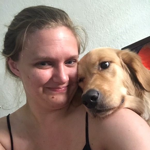 Meet your Posher, Christy ๐ - Picture 3 of 8